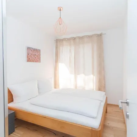 Luxurious Apartment With Big Balcony Near City Center Wien Exterior foto