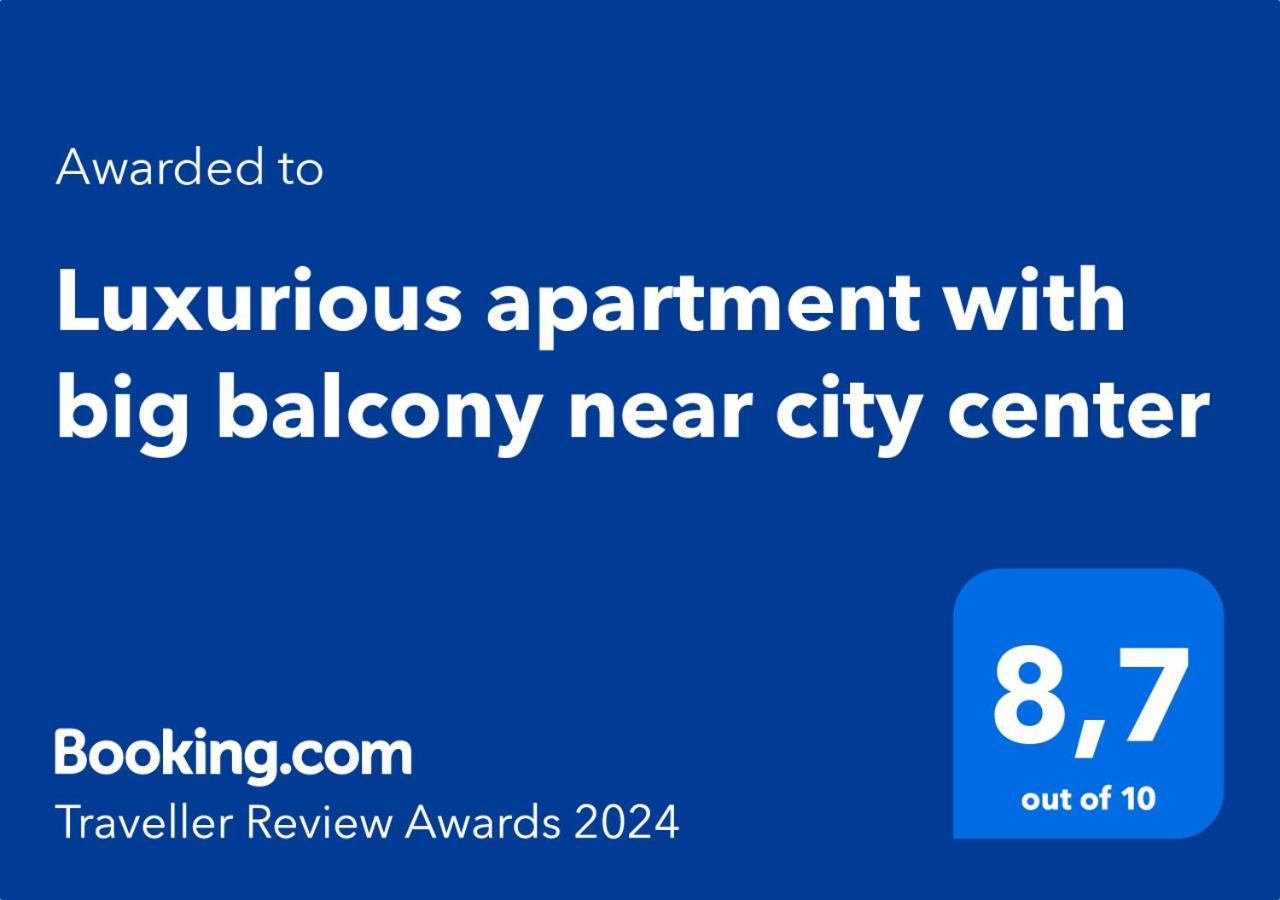 Appartamento Luxurious With Big Balcony Near Center *